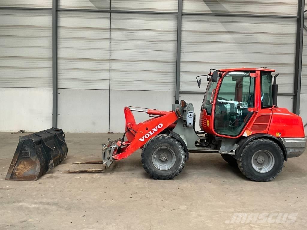 Volvo L 25 F Pale gommate