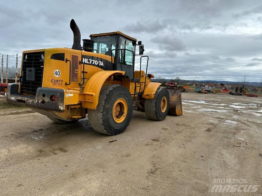 Hyundai HL770-7A Pale gommate