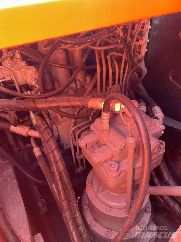 Hitachi 120 Escavatori cingolati