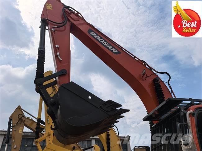 Doosan DX 225 LC Escavatori cingolati