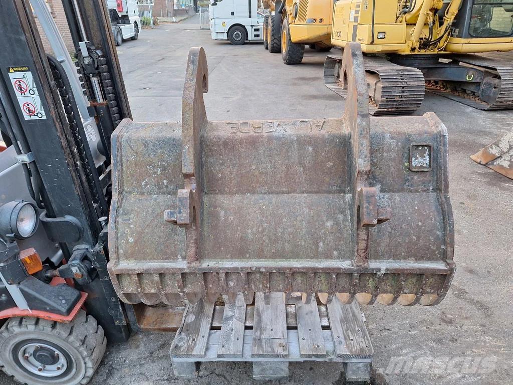 Komatsu PC130-6K Escavatori cingolati