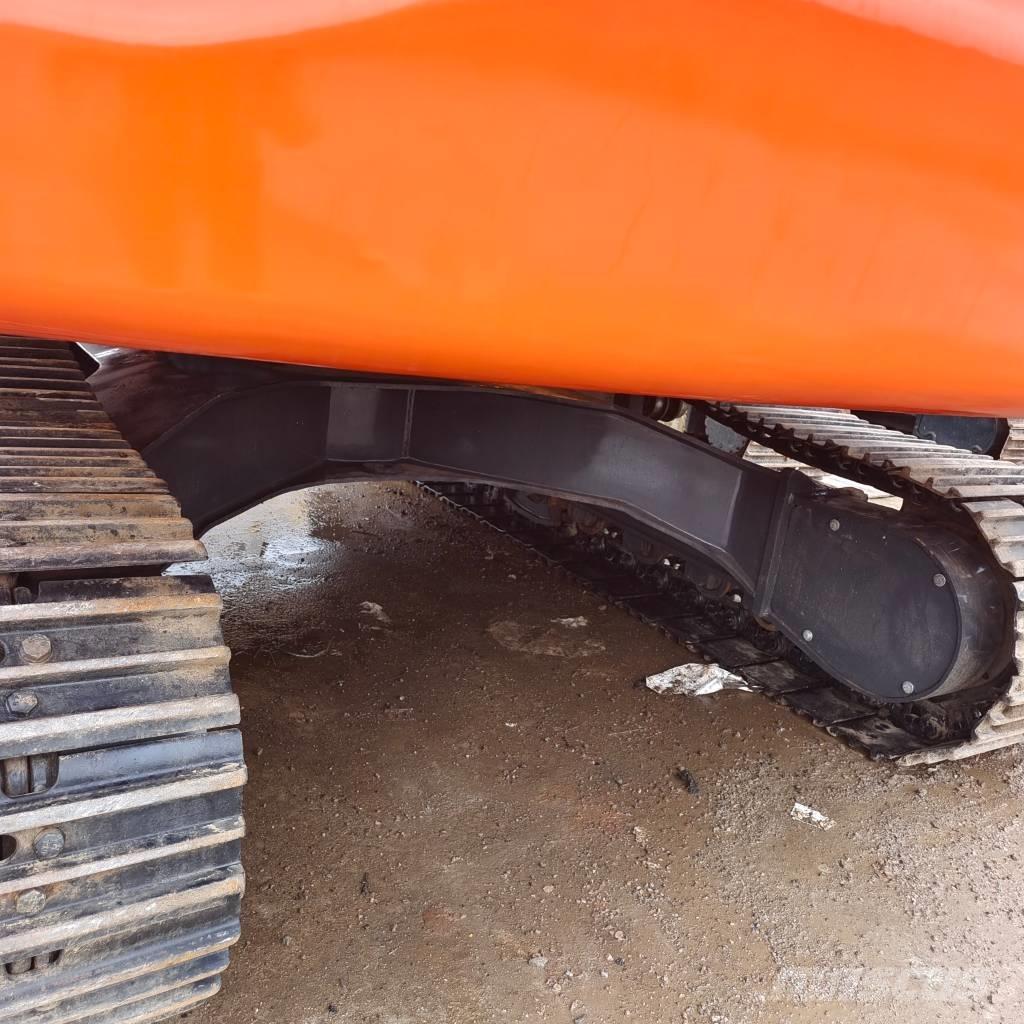 Doosan DX 225 Escavatori cingolati