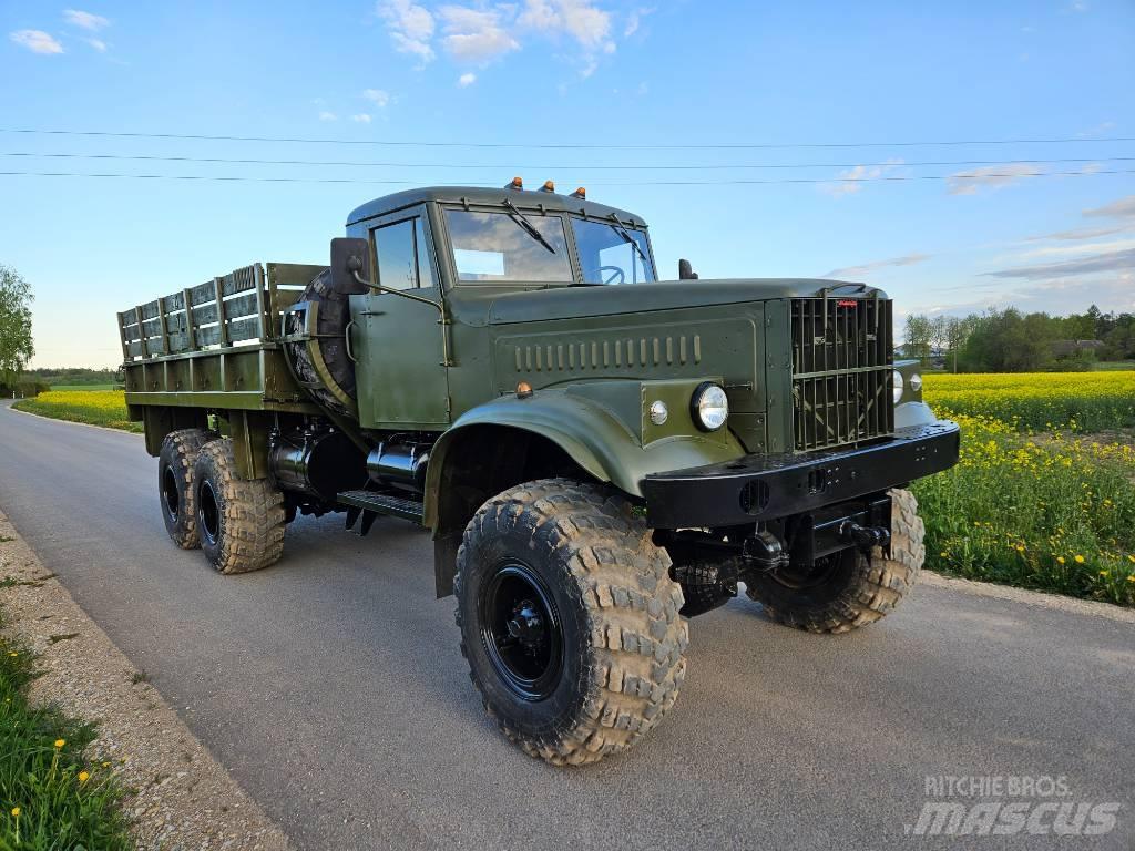 Kraz 255 B Autocarro pianale / argano
