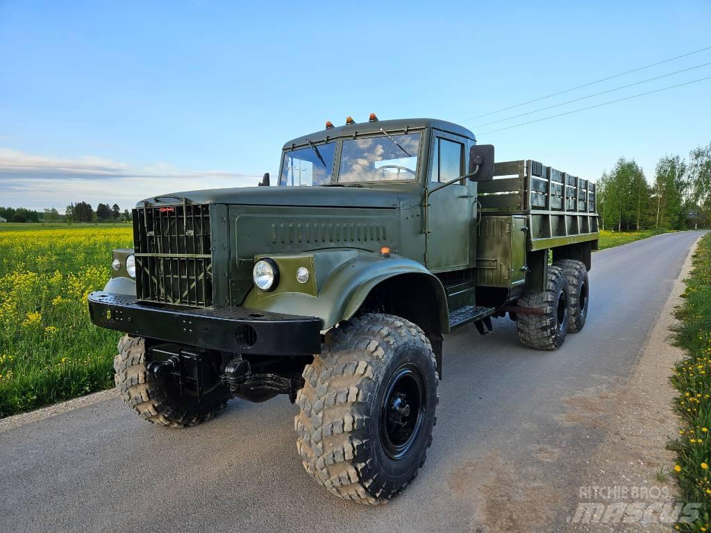 Kraz 255 B Autocarro pianale / argano