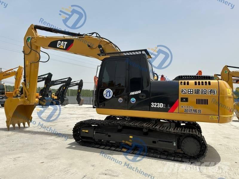 CAT 323D2L Escavatori cingolati