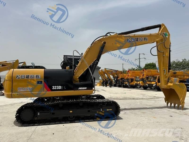 CAT 323D2L Escavatori cingolati
