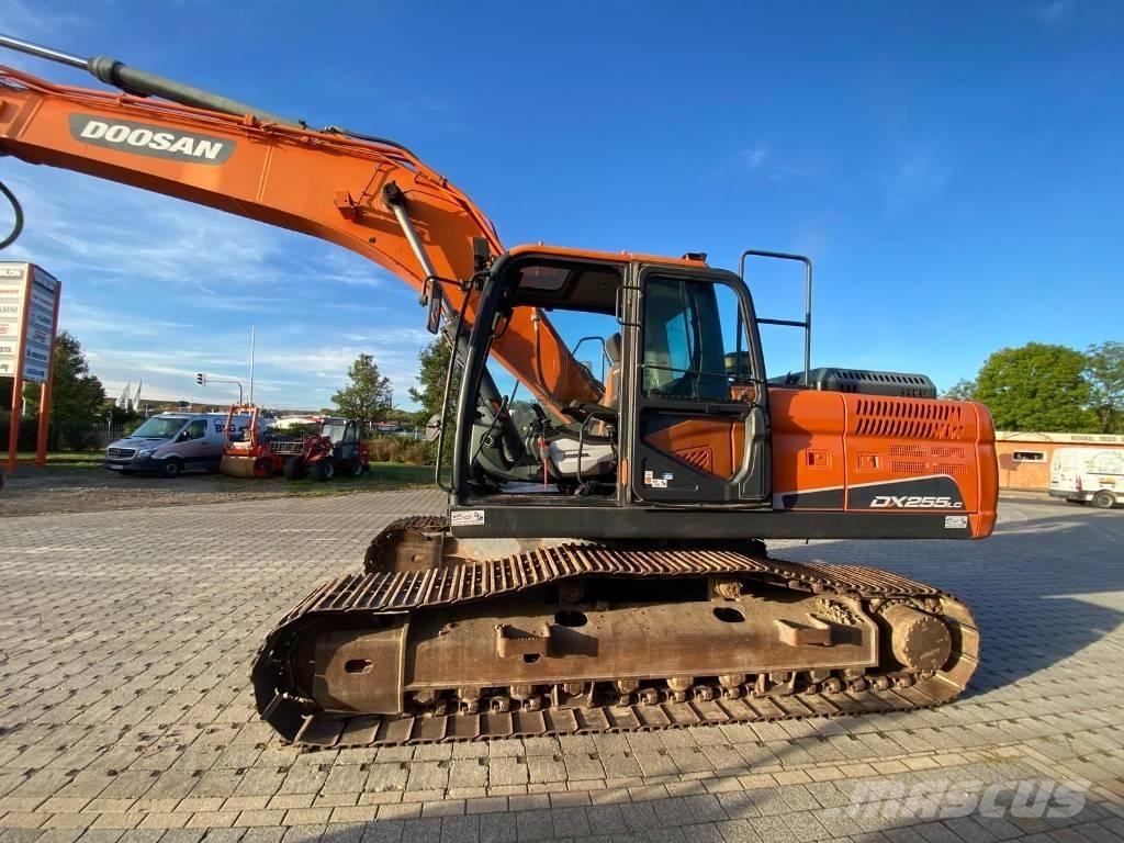 Doosan DX 255 LC-5 Escavatori cingolati
