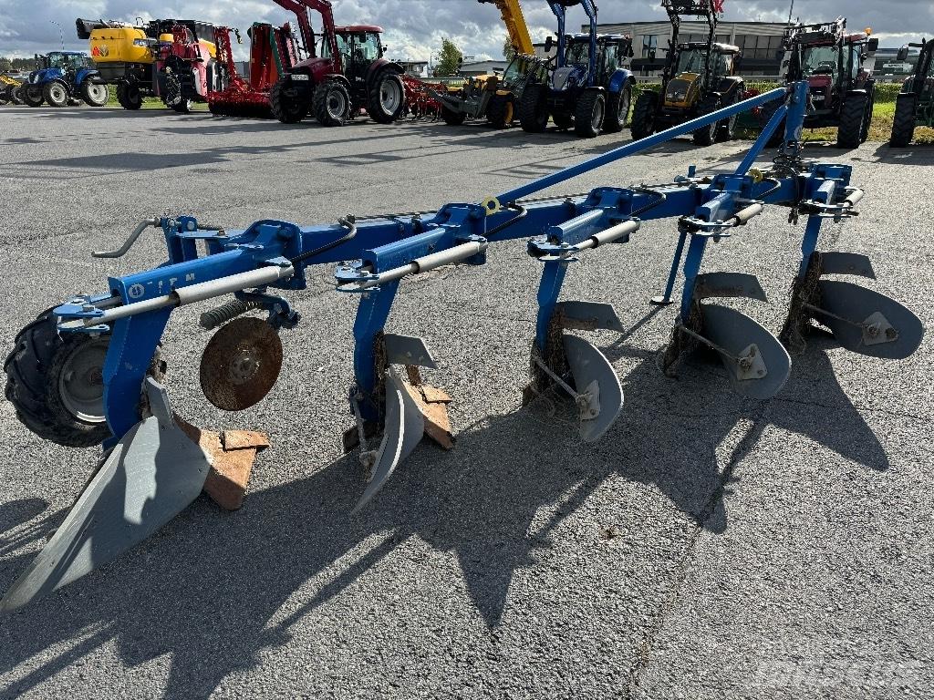 Överum CT 5975 XLP Aratri convenzionali