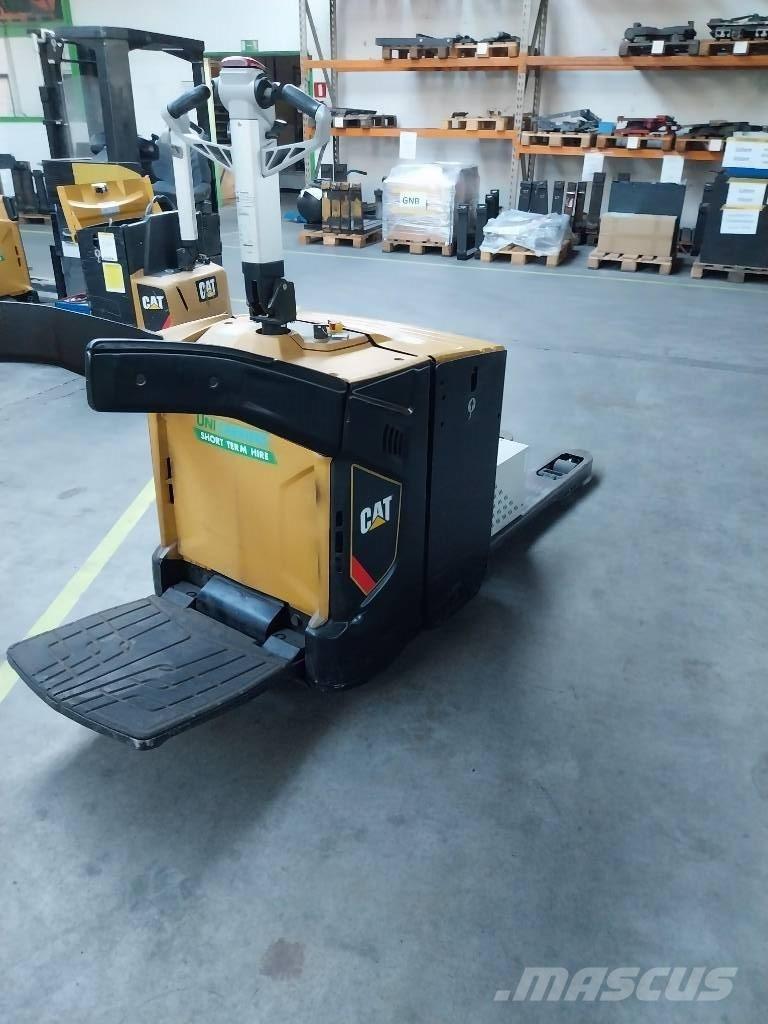 CAT NPV 20 N2 Carrelli elevatori bassi a piattaforma
