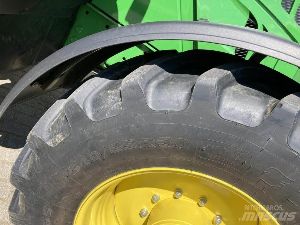 John Deere 6195M Trattori