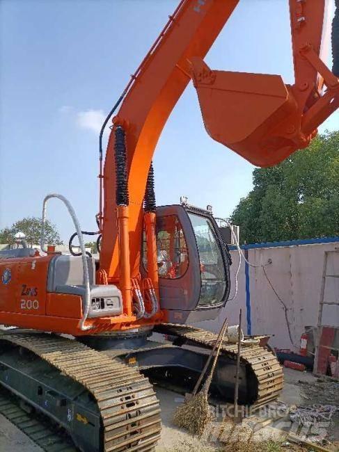 Hitachi Zaxis 200 Escavatori cingolati
