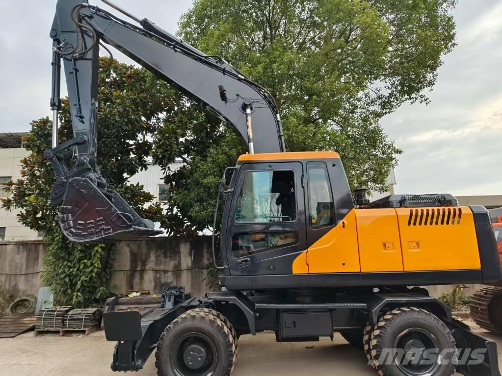 Hyundai r210w-9 Escavatori gommati