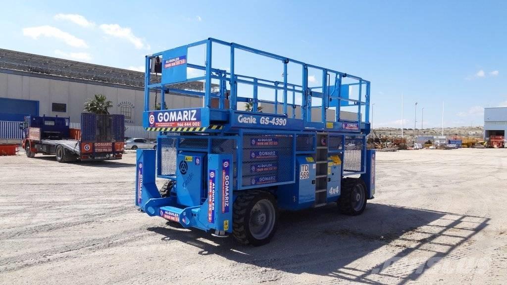 Genie GS 4390 RT Piattaforme a pantografo