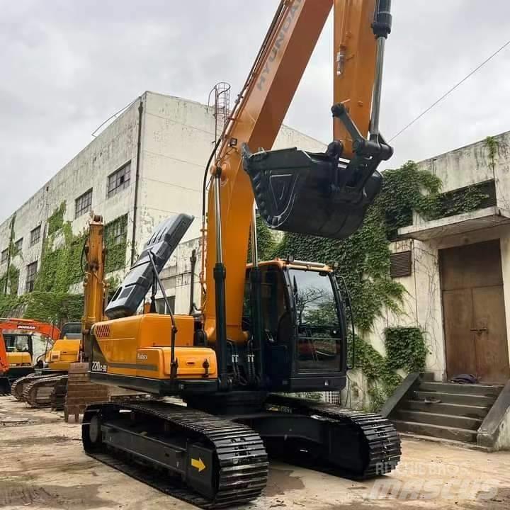 Hyundai R220LC-9S Escavatori cingolati