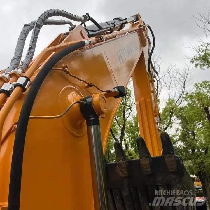 Hyundai R220LC-9S Escavatori cingolati