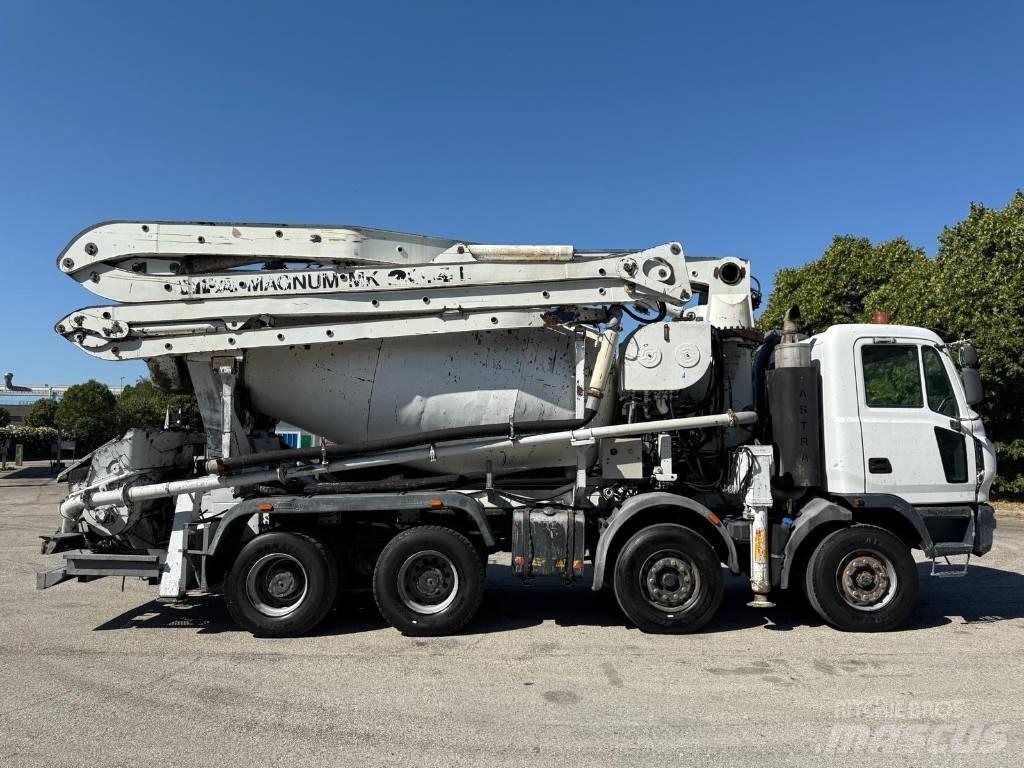 Astra Betonpompa Betoniere