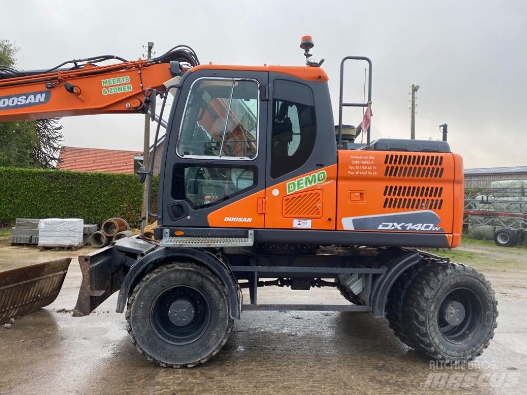 Doosan DX 140 W -5 Gru per tutti i terreni