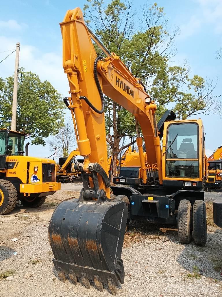 Hyundai R150W Escavatori gommati