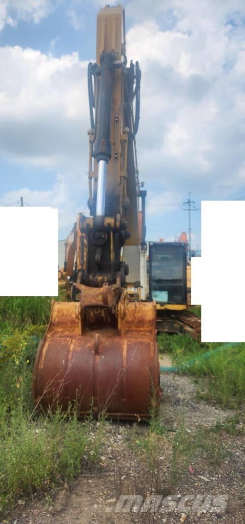 CAT 330 Escavatori cingolati