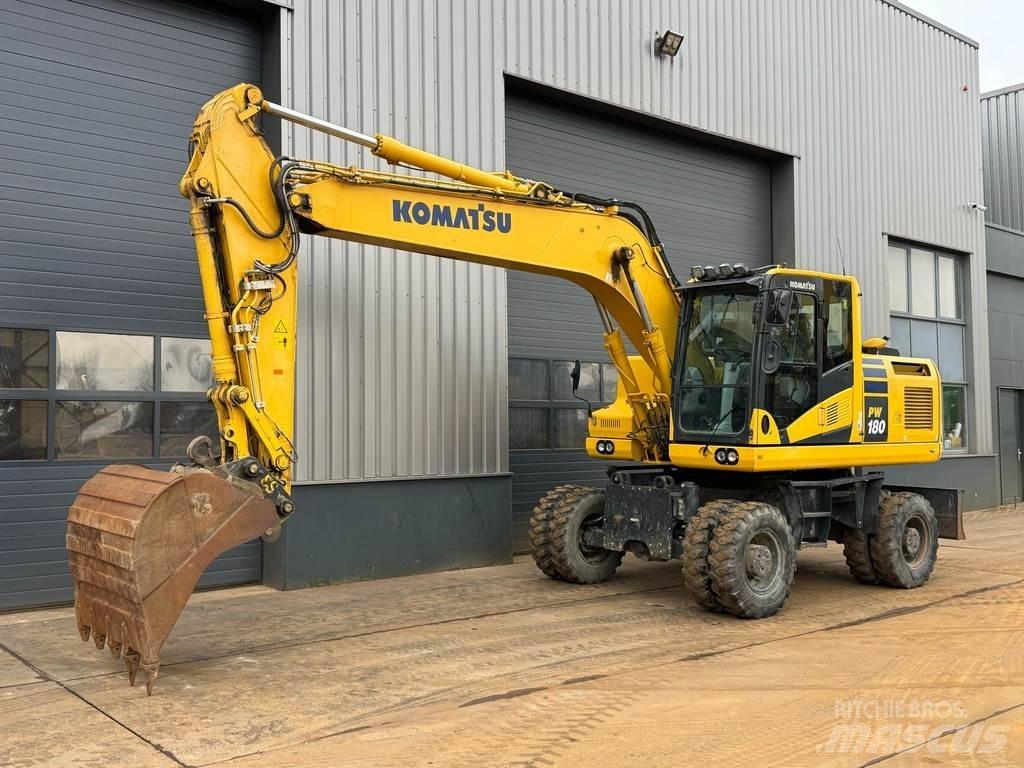 Komatsu PW180-11 Escavatori gommati