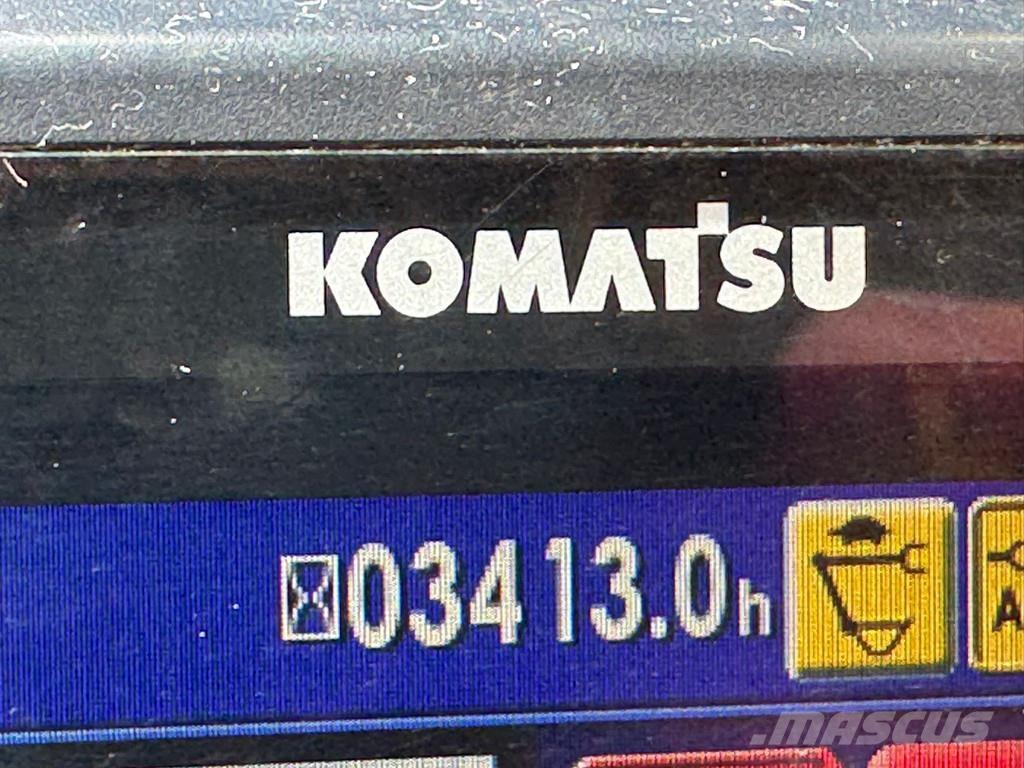 Komatsu PW180-11 Escavatori gommati