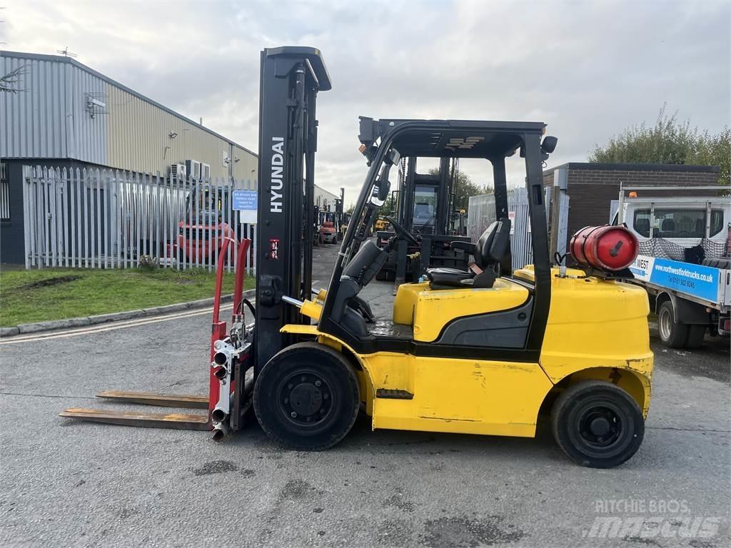 Hyundai 35L-7A Carrelli elevatori GPL