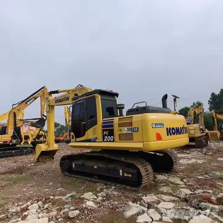 Komatsu PC200 Escavatori medi 7t - 12t