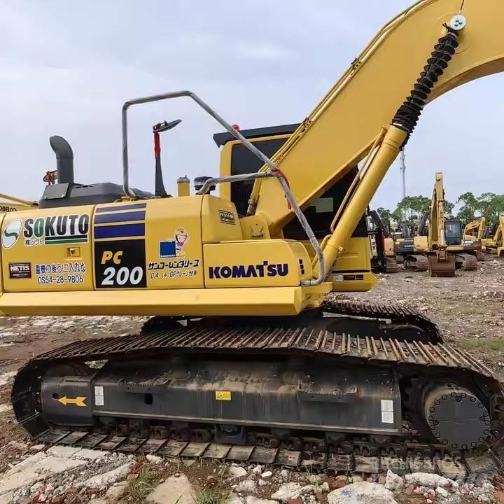 Komatsu PC200 Escavatori medi 7t - 12t