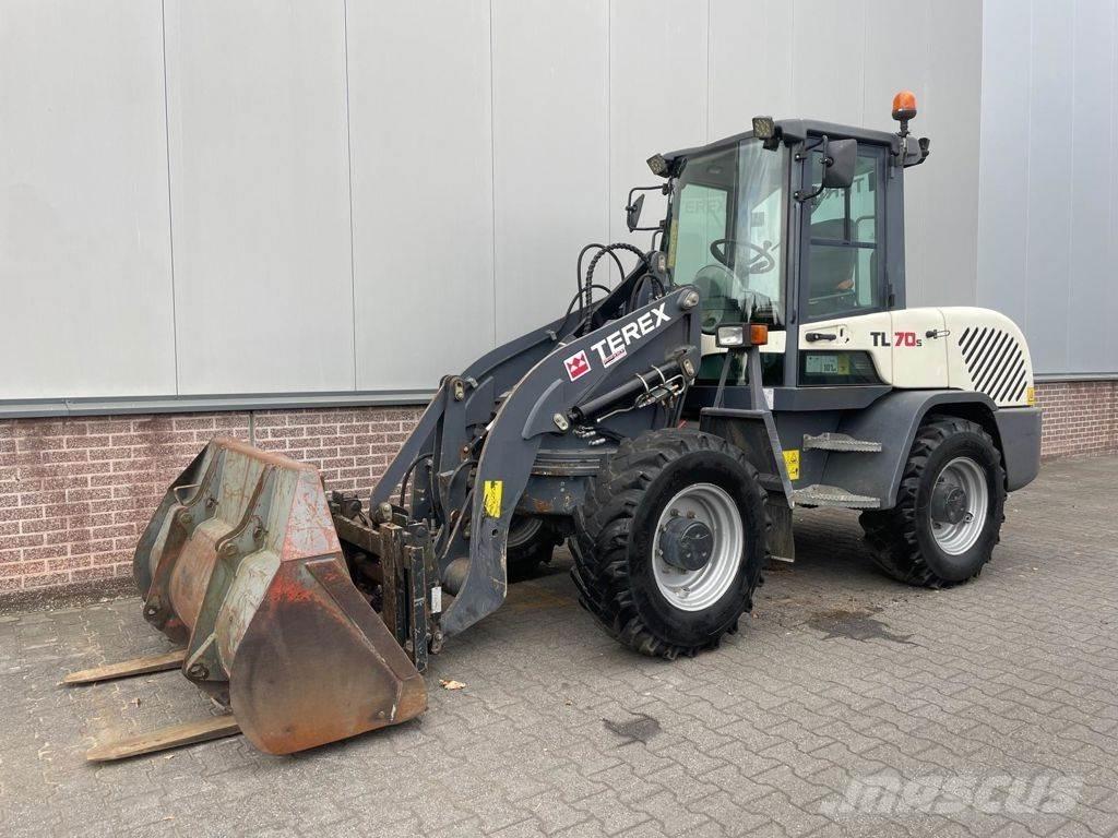 Terex TL70 Pale gommate