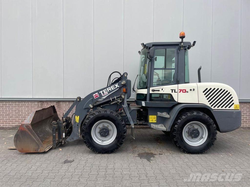 Terex TL70 Pale gommate