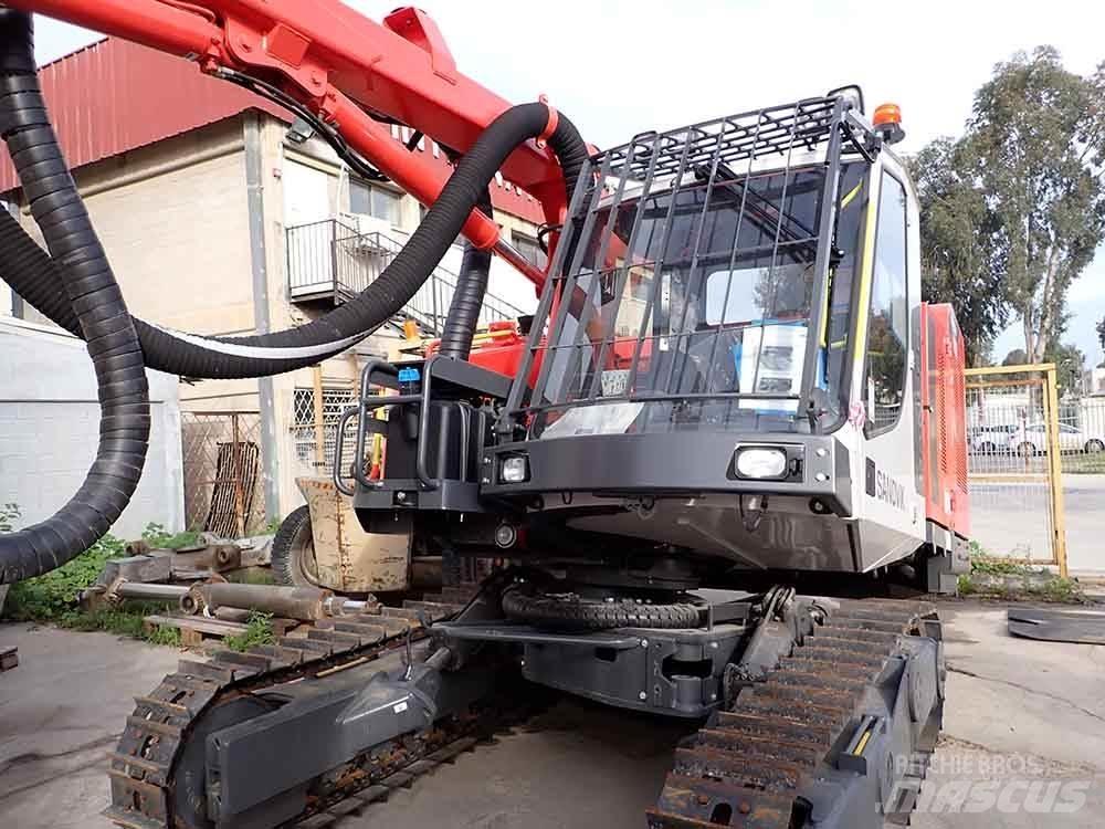 Sandvik DX800 Perforatrici di superficie