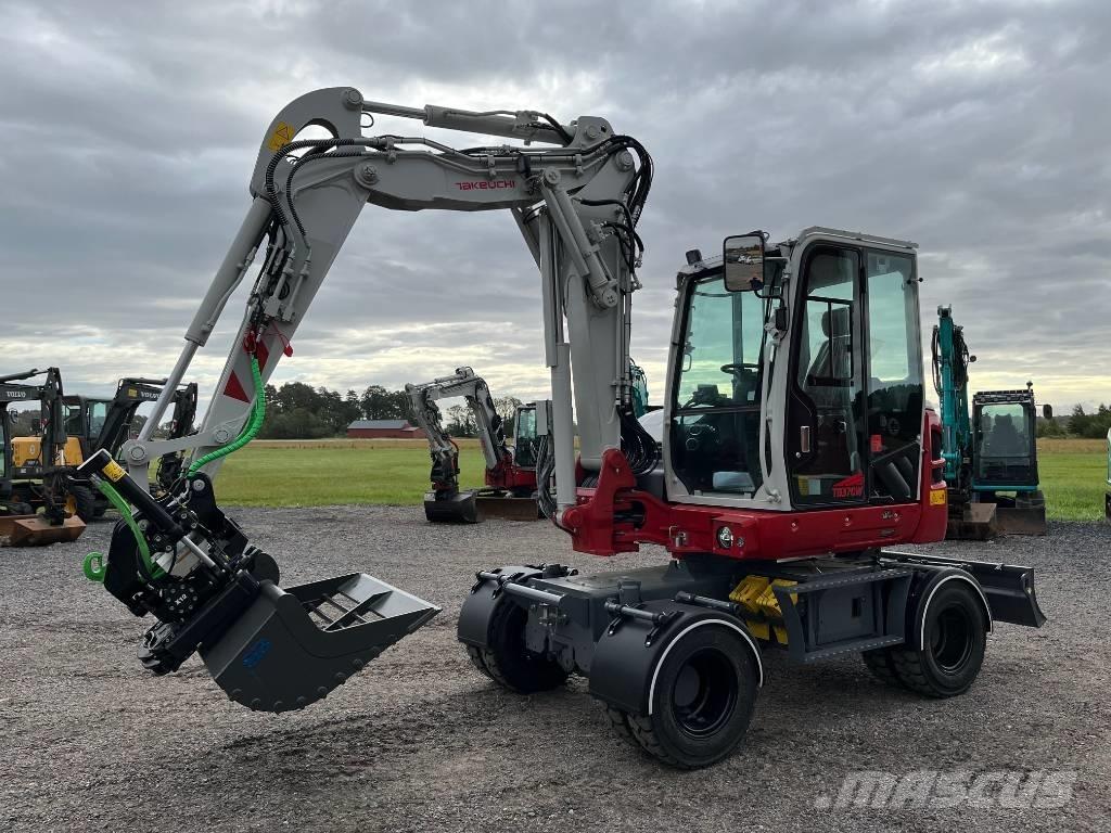 Takeuchi TB 370 W Escavatori gommati
