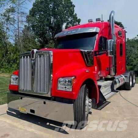 Kenworth W 990 Motrici e Trattori Stradali