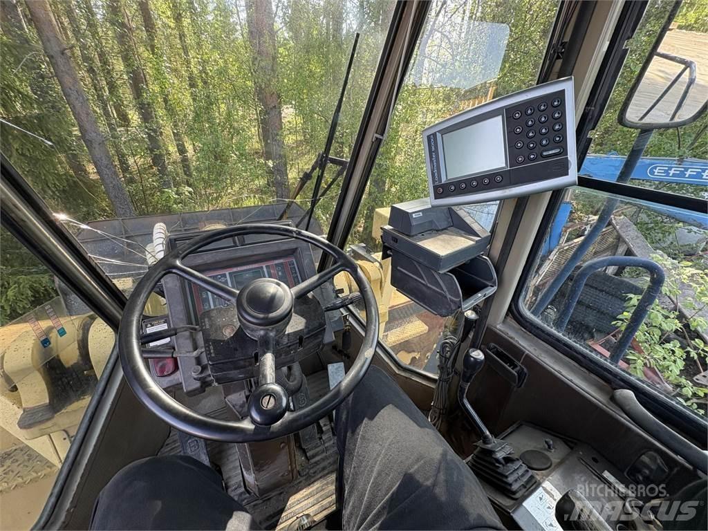 Komatsu WA420-1 Pale gommate