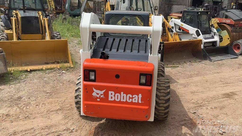 Bobcat S 300 Mini Pale Gommate
