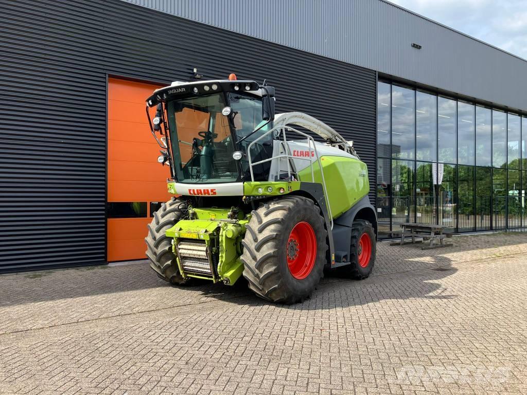 CLAAS Jaguar 930 Trince semoventi