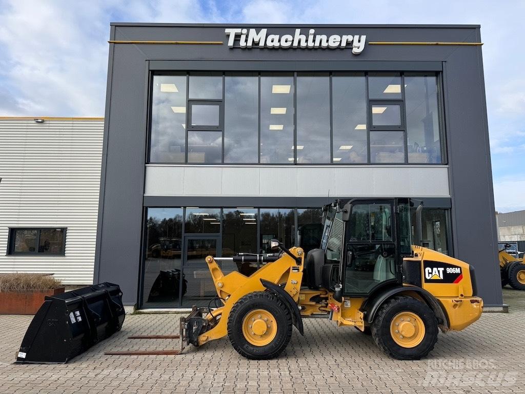 CAT 906M Pale gommate