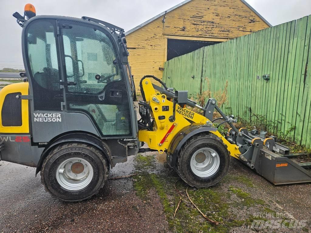 Wacker Neuson WL 25 Pale gommate