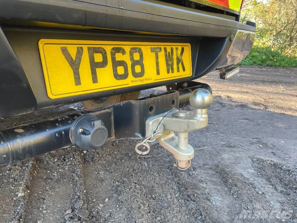 Nissan Navara Pick up/Fiancata ribaltabile