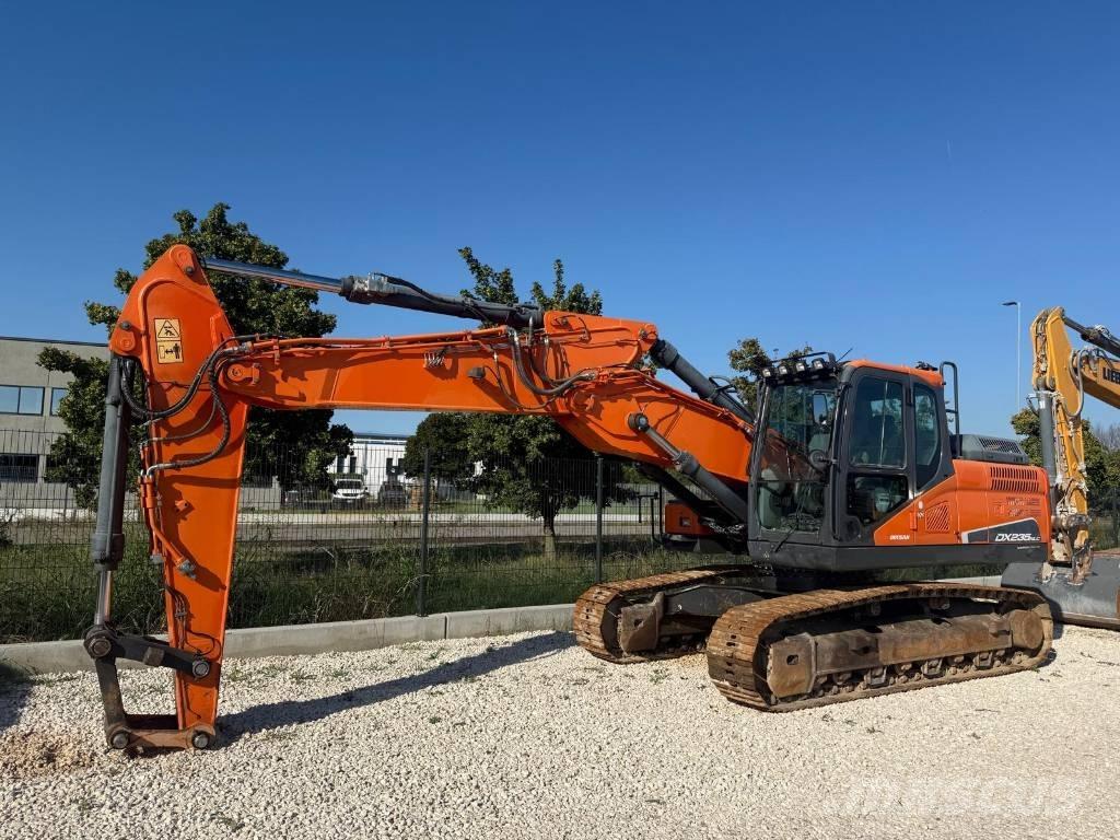 Doosan DX 235 NLC-5 Escavatori cingolati