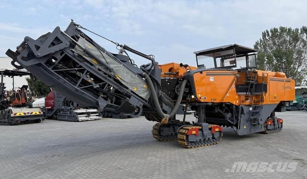 Wirtgen W 250i Fresa a freddo per asfalto
