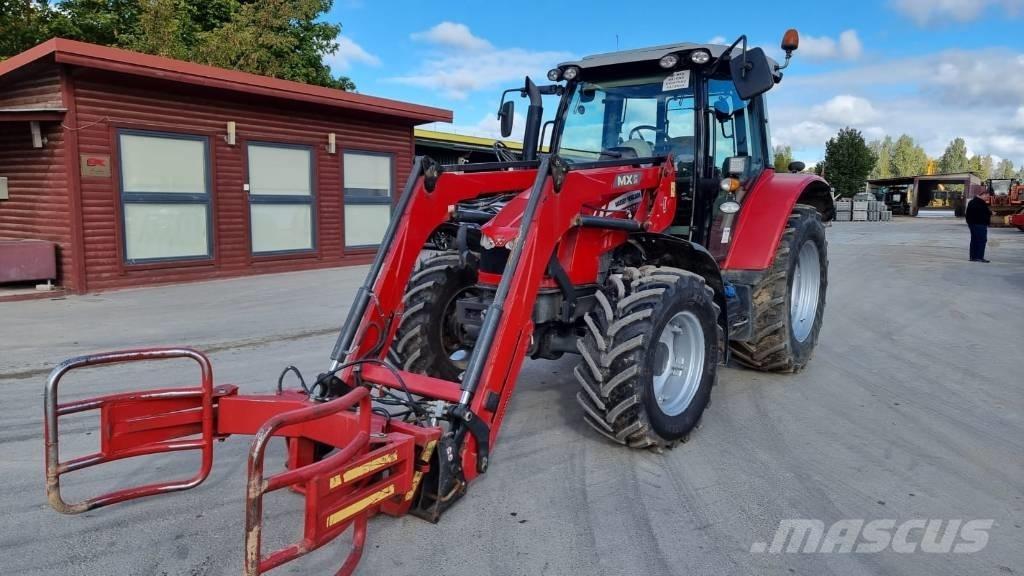 Massey Ferguson 5710 Trattori