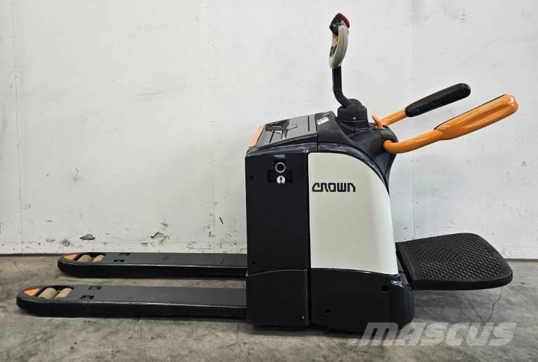 Crown WT 3040 E Carrelli elevatori bassi a piattaforma