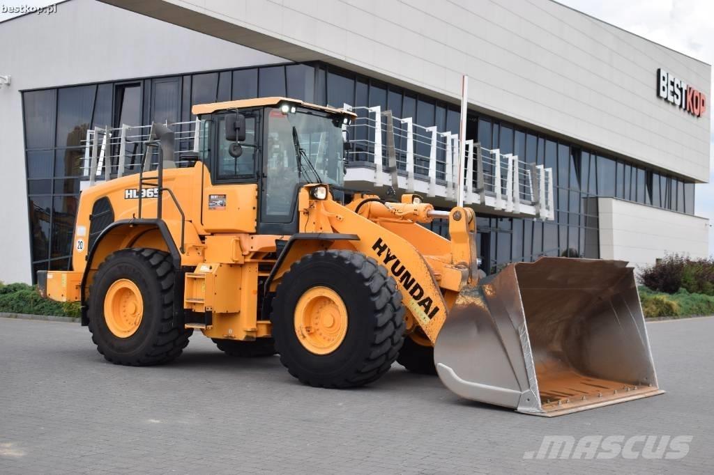 Hyundai HL 965 Pale gommate