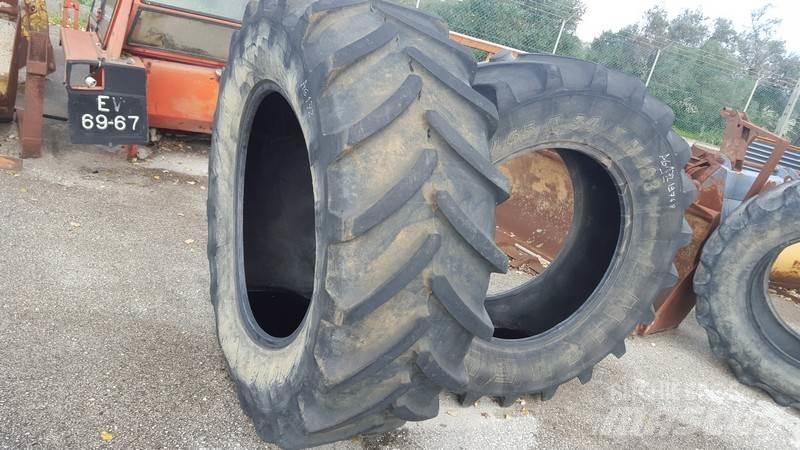  Pneus 540/65R34 Pneumatici, ruote e cerchioni