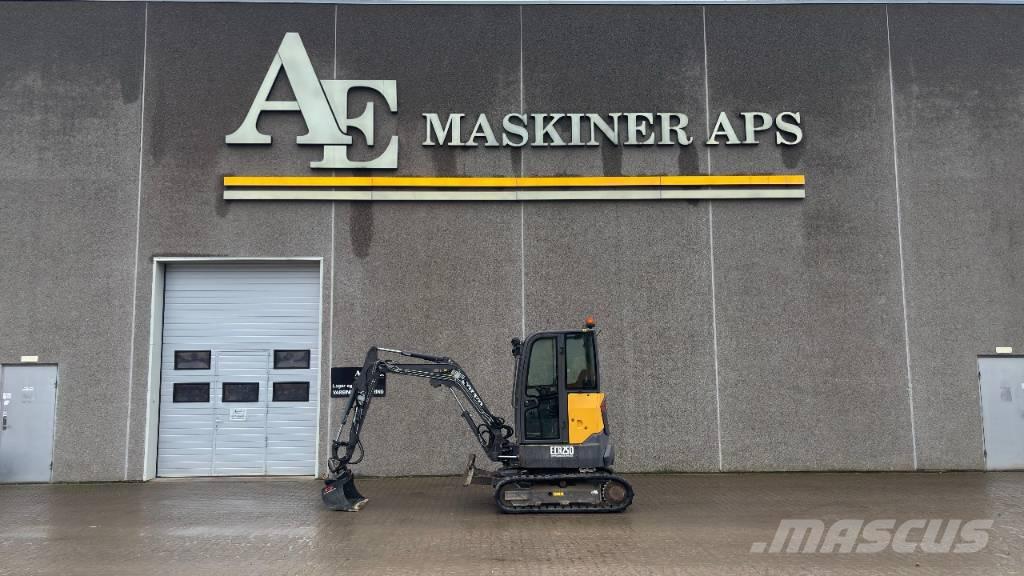 Volvo ECR 25 D Miniescavatori