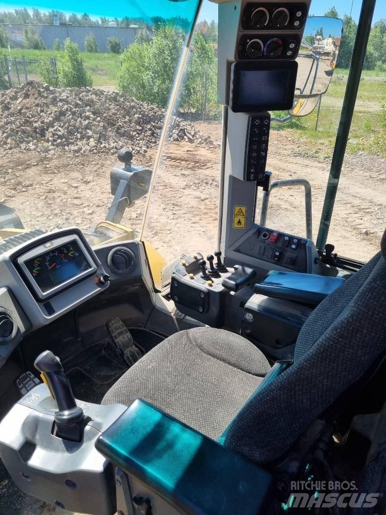 CAT 966 M Pale gommate