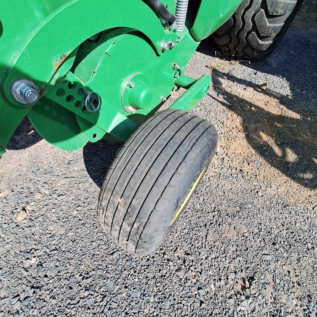 John Deere V 451 M Rotopresse