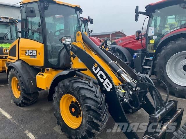 JCB 409 Pale gommate