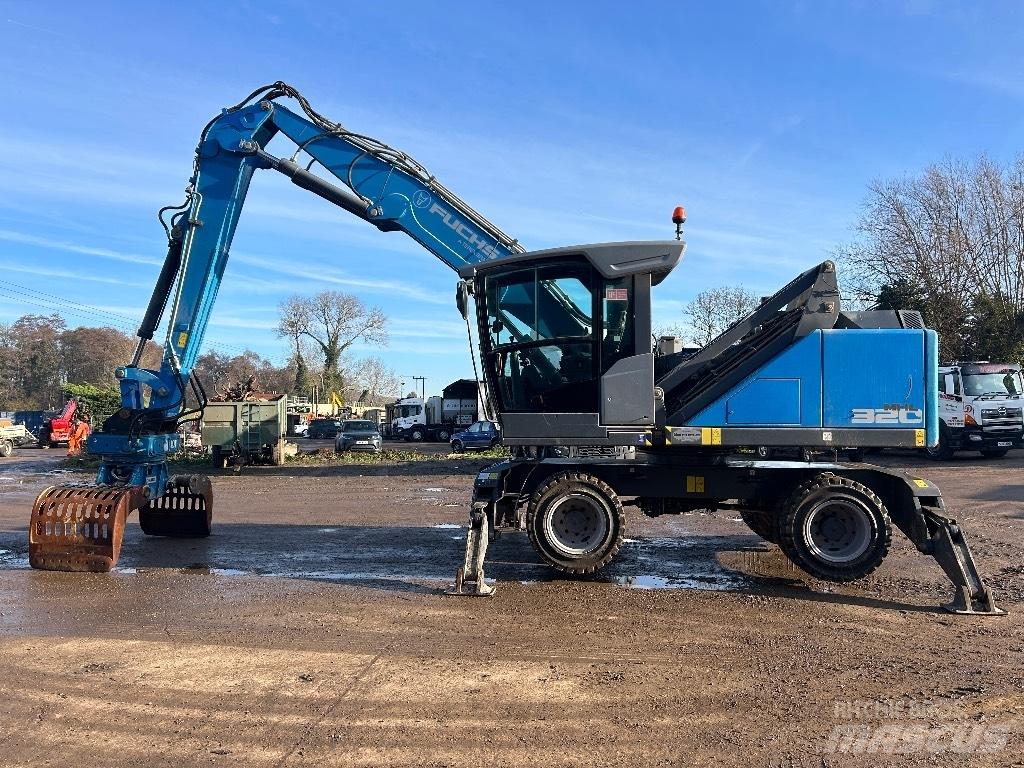 Fuchs MHL 320 T4F Movimentazione rifiuti